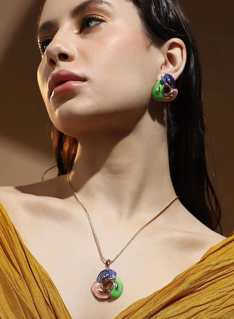 سوهي SOHI Women's The Swirl Jewellery Set For Casual Wear | Kelly Green & Violet Purple Colour | Alloy Material | Lobster Clasp Closure | Metallic Jewellery Set | Pendant Necklace & Stud Earrings For Women & Girls