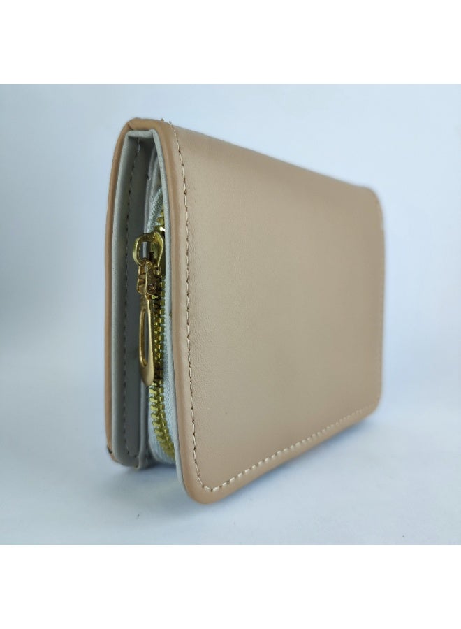 Luxury Women’s Leather Wallet with Soft Texture and Inner Compartments for Organizing Your Essentials - Image 5