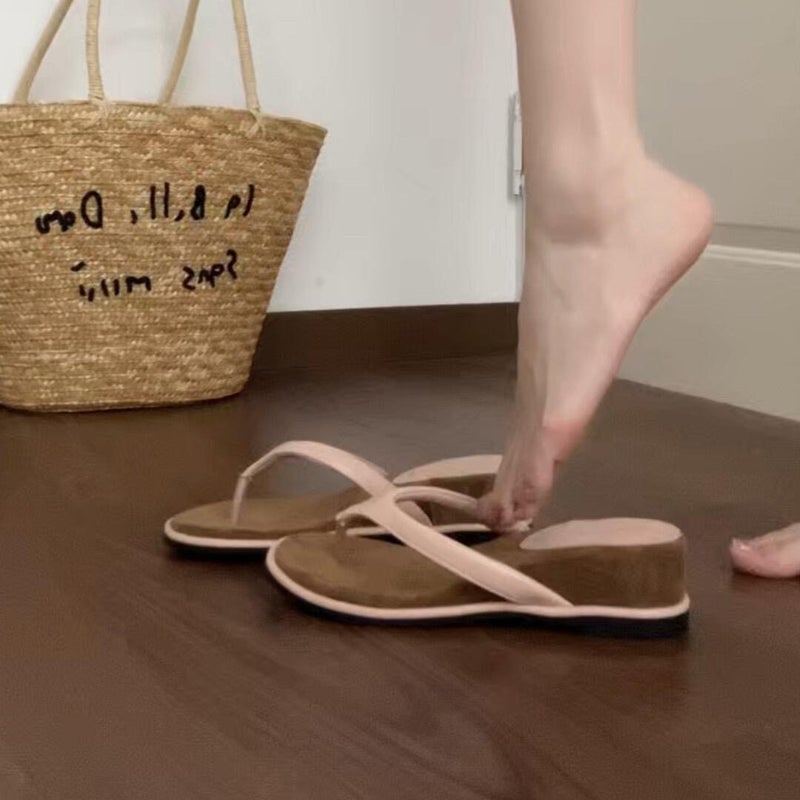 Women's Thick-Soled Non-Slip Flip Flops with Hidden Height Increase - Image 3