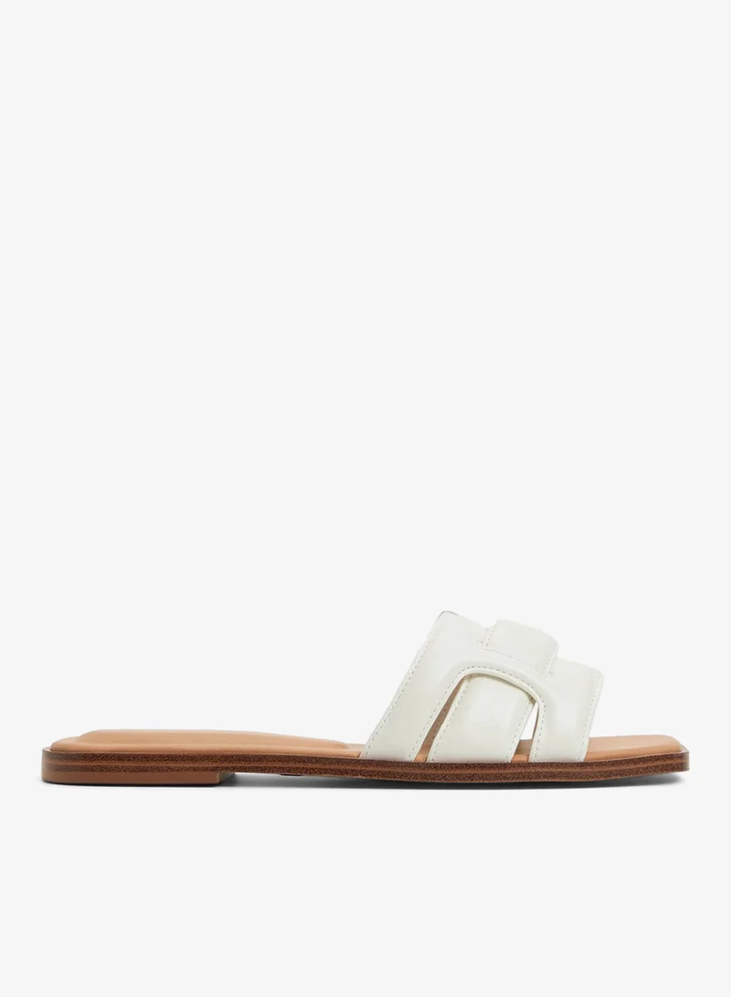 Eleny Flat Sandals