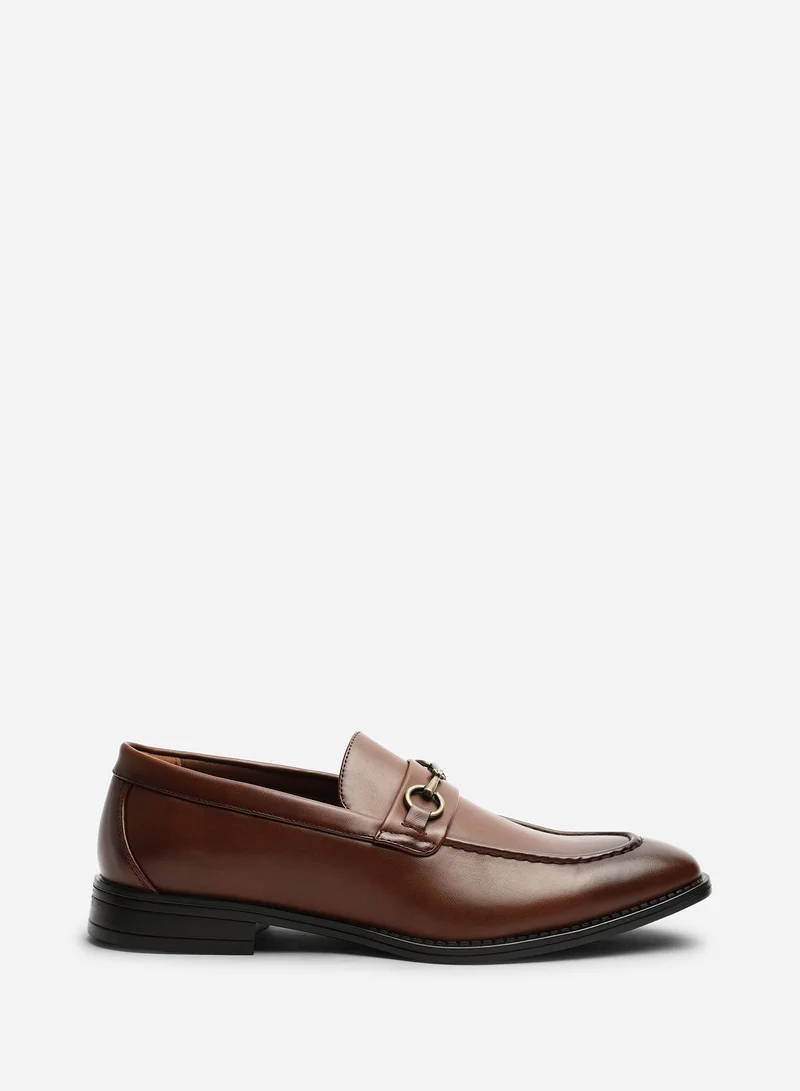 ويرز ذات فروم Declan Pointed Toe Slip On Buckle Loafer