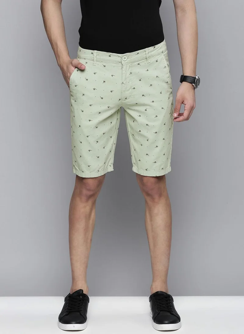ذا انديان كراج كو Men Slim Fit Solid Mid-Rise Chino Shorts