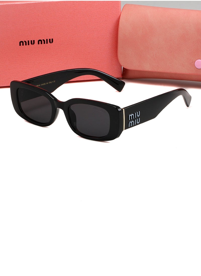 مياو مياو - نظارات شمسية ميو ميو MU09113-أسود - Image 1