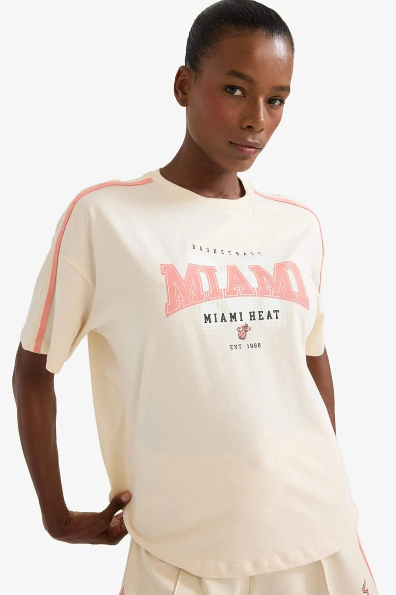 ديفاكتو DeFactoFit NBA Miami Heat Oversize Fit Crew Neck T-Shirt