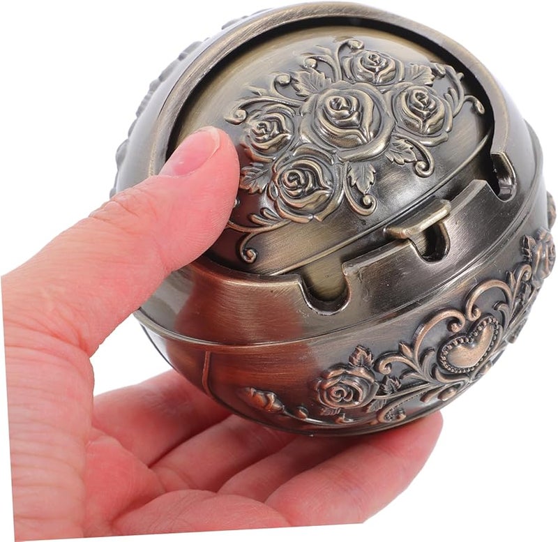 Creative Metal Ashtray with Lid Portable Windproof Indoor Outdoor Use Round Design - Image 5