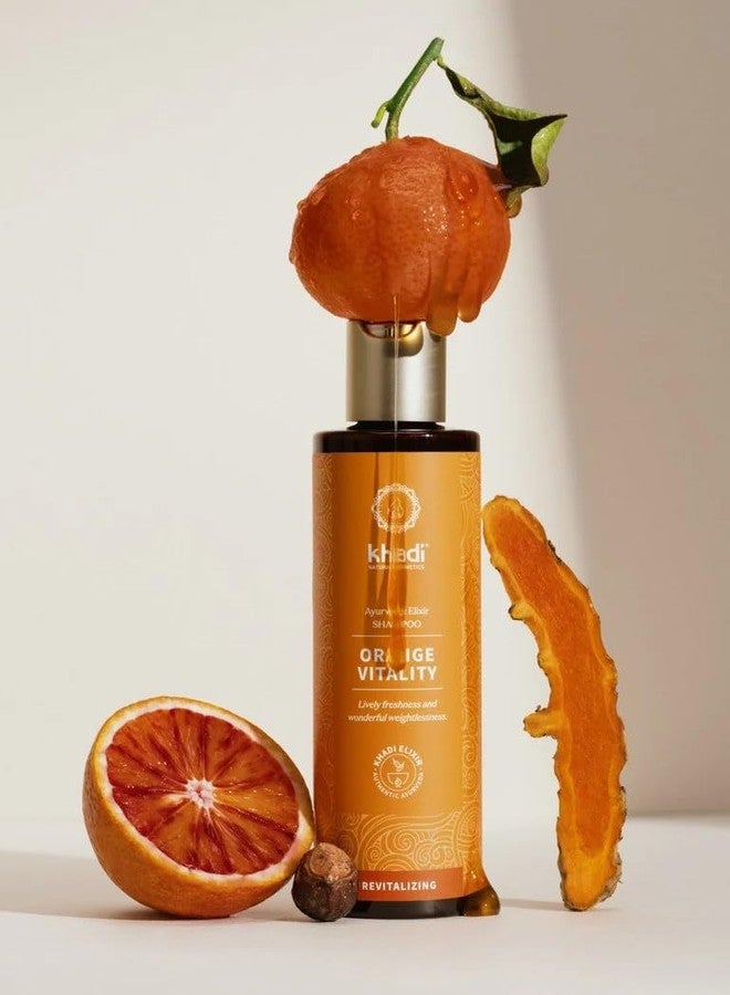 كادي شامبو خادي أورانج فيتاليتي الأيورفيدي، طبيعي 100%، خالٍ من السيليكون والكبريتات، يمنح شعركِ كثافةً وحيوية، وينعش الشعر الباهت والدهني، ويحدد تجعيدات الشعر. عناية نباتية بالشعر، منتجات تجميل عضوية. 6.7 أونصة - Image 4