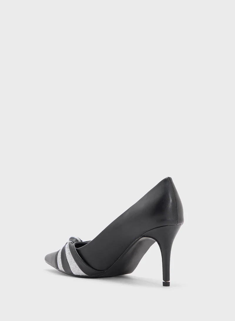 Spot-On Pointed Pump With Knot Detail