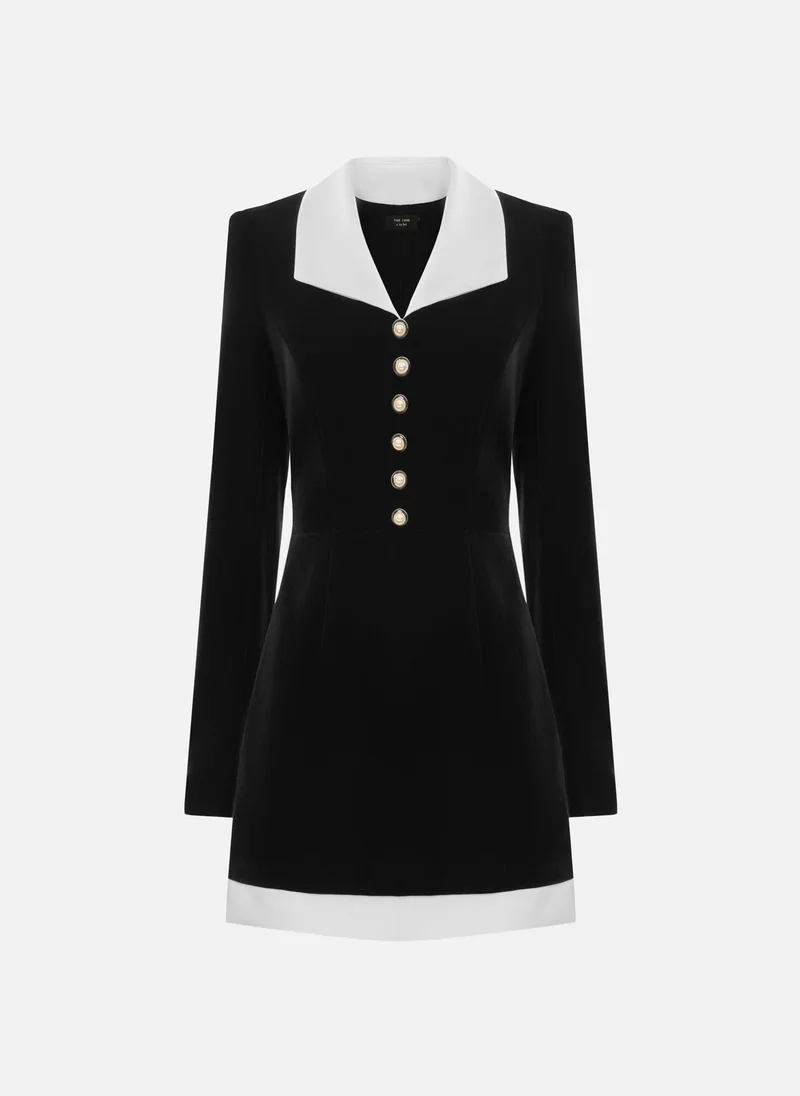 ليتشي فستان قصير مع ياقة متباينة وأزرار كبيرة