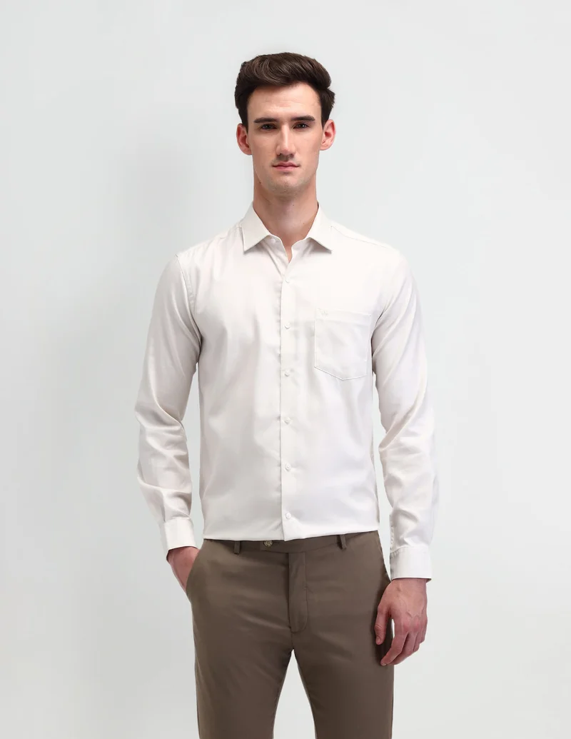 Arrow Solid Manhattan Slim Fit Shirt