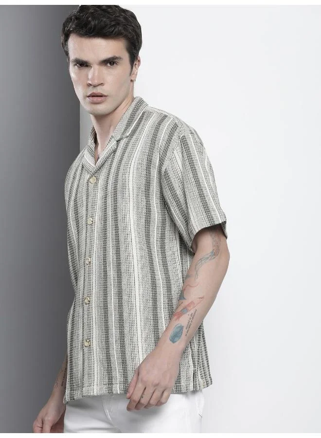 ذا انديان كراج كو Men Relaxed Fit Striped Half Sleeves Cuban Collar Resort Wear Shirt