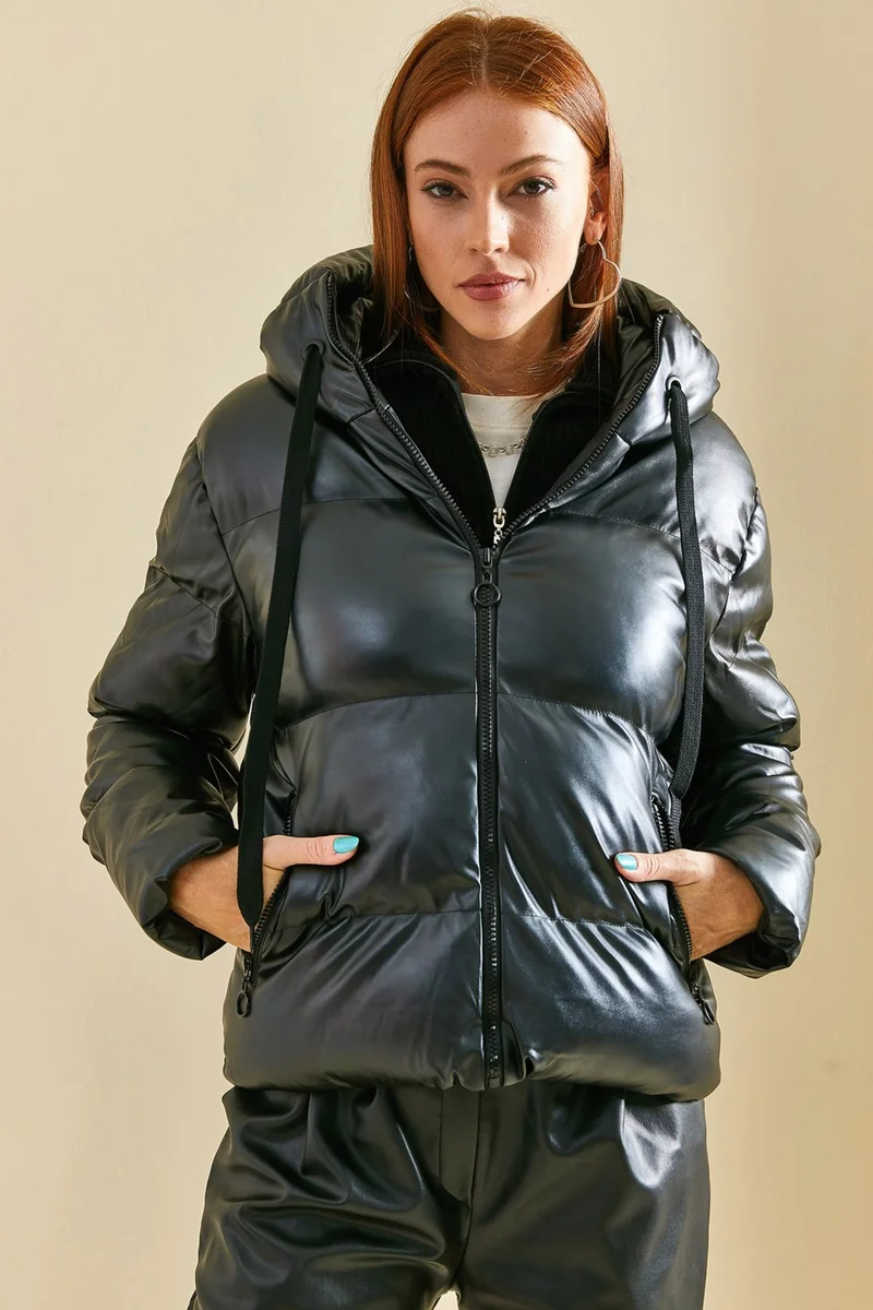 لايث Hooded Leather Jacket