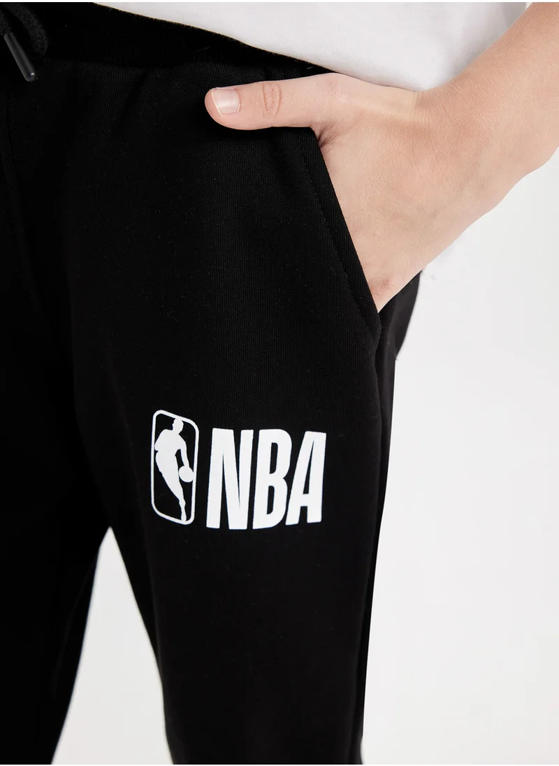 ديفاكتو Nba Current Teams Elasticated Cuff Jogger Pants With Pockets