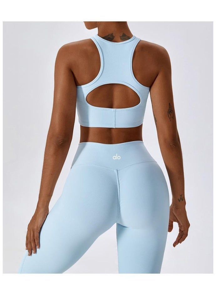 Alo yoga High-Strength Yoga Bra with Moisture-Wicking, Quick-Drying, Breathable, and Ultra-Elastic Properties - Image 3