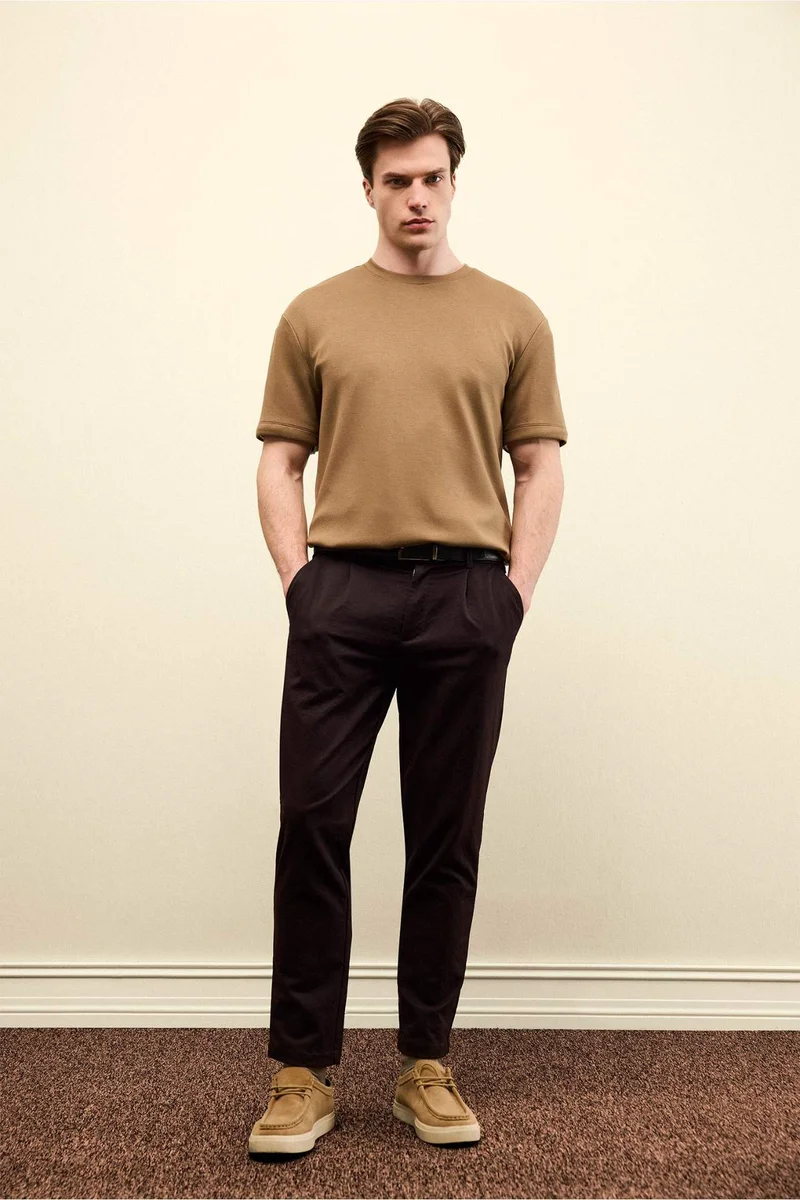 ديفاكتو Regular Fit Crew Neck Short Sleeve T-Shirt