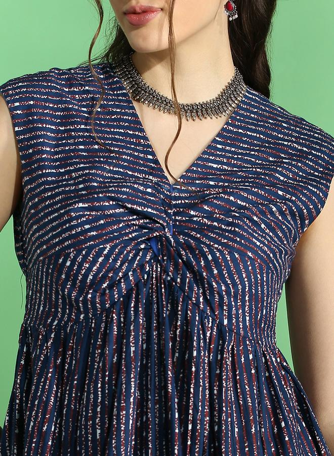 جلو باص فستان ميدي مخطط بياقة عميقة ونمط لف - Image 4