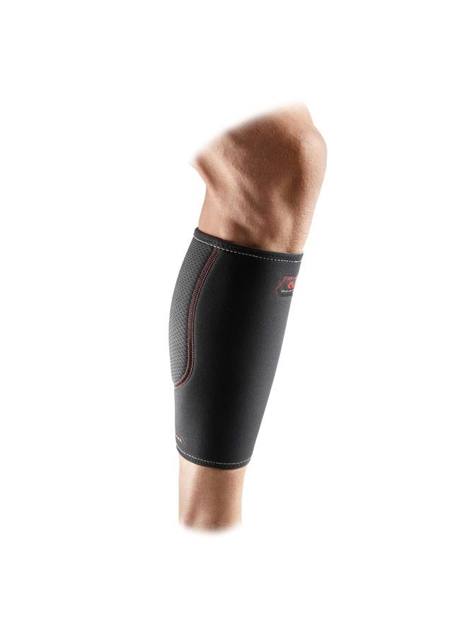 Mcdavid Deluxe Calf Support - Black/Scarlet Reversible, Size Medium - Image 1
