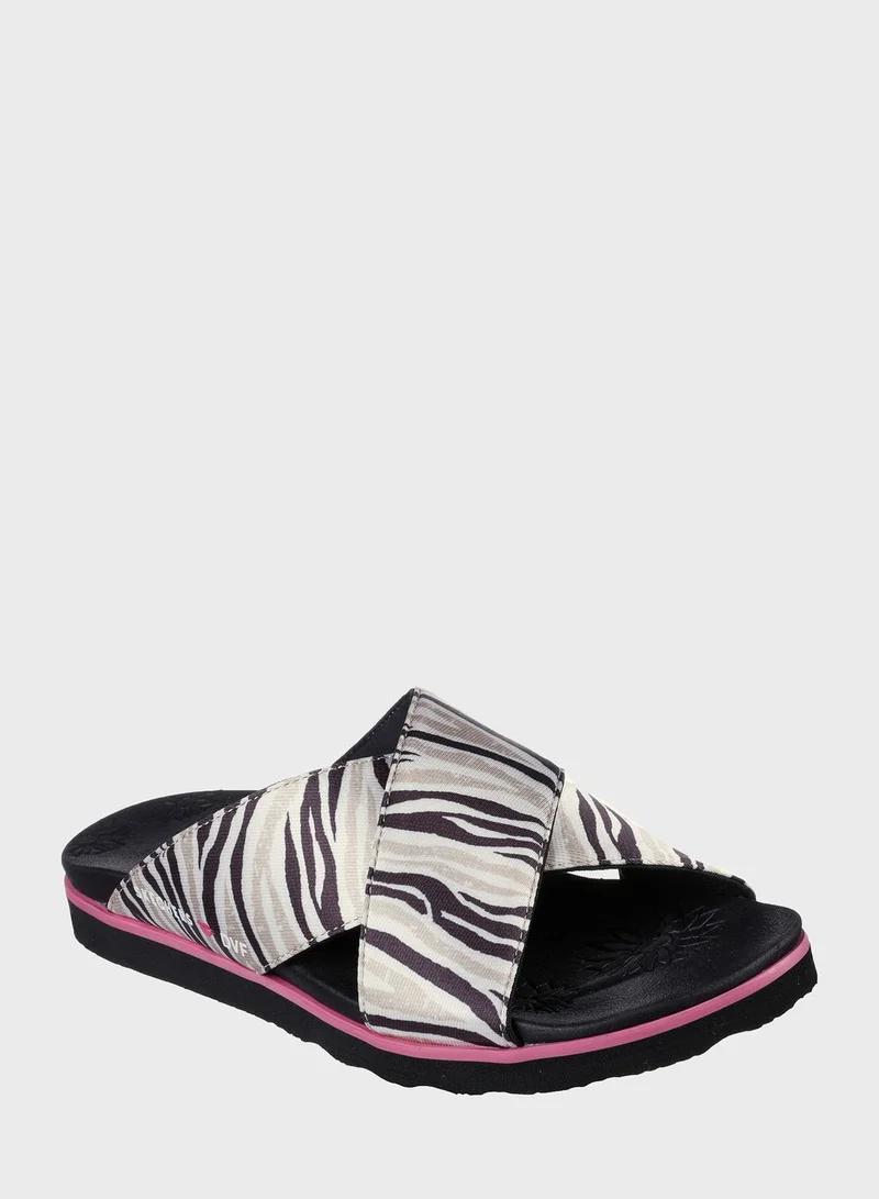 SKECHERS Moon Keepers