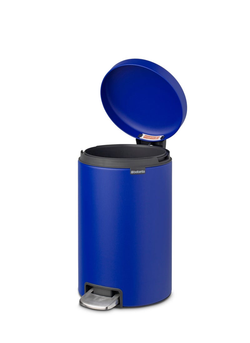 brabantia BRABANTIA Soft Closing Pedal Bin 12 litre with Plastic Inner Bucket  - Image 2
