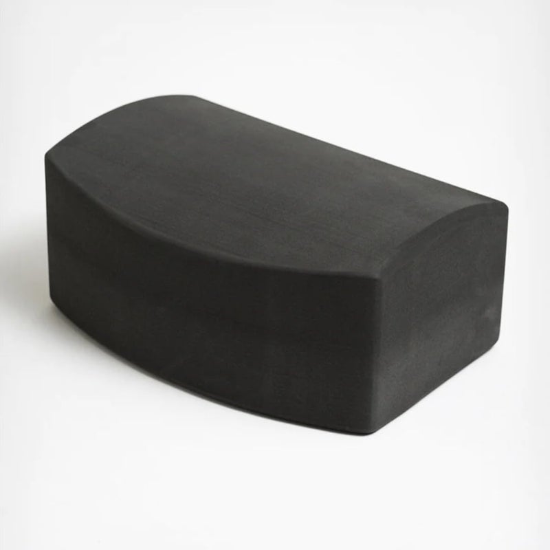 Manduka Yoga Recycled Foam Block - Yoga Prop and Accessory, Comfortable Edges, Lightweight, Firm, Non Slip Recycled Foam, Thunder Grey, 9" x 6" x 4"(22.5 x 15 x 10 cm) - Image 3
