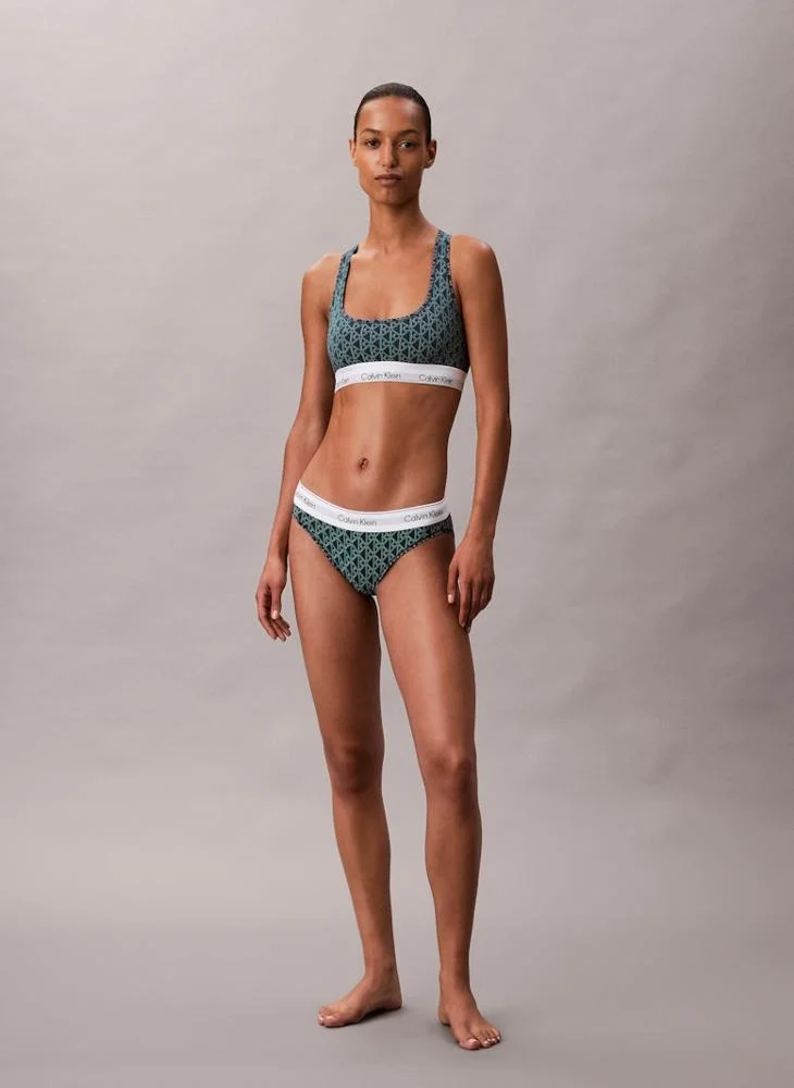 كالفن كلاين بكيني بشعار