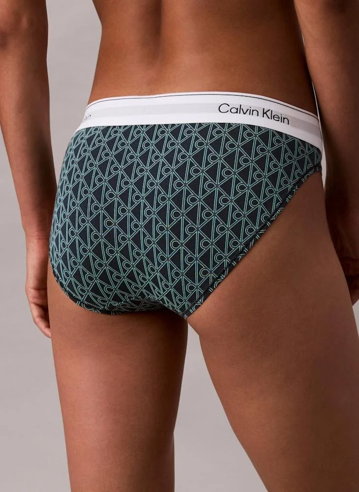 كالفن كلاين بكيني بشعار