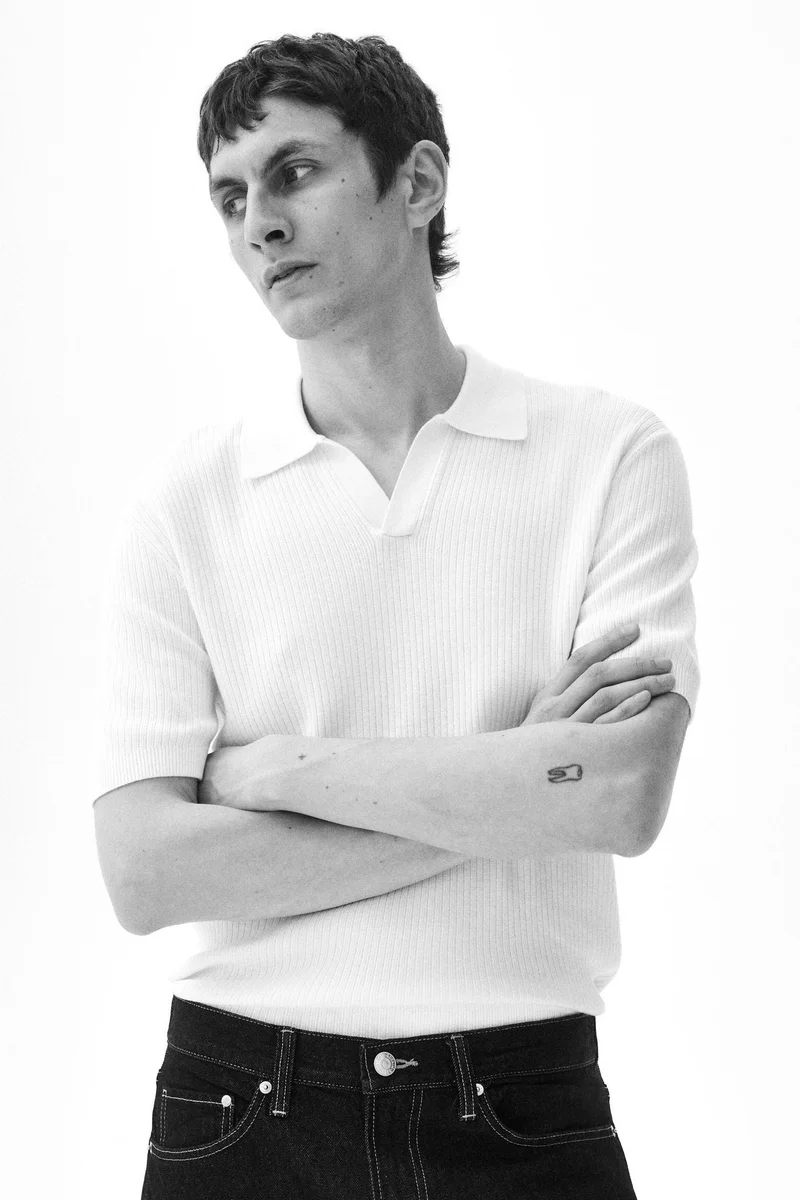 اتش اند ام تي-شيرت بولو بقصّة سلِم