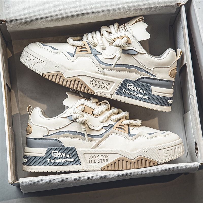 Unisex Casual Sneakers Shoes - Image 1