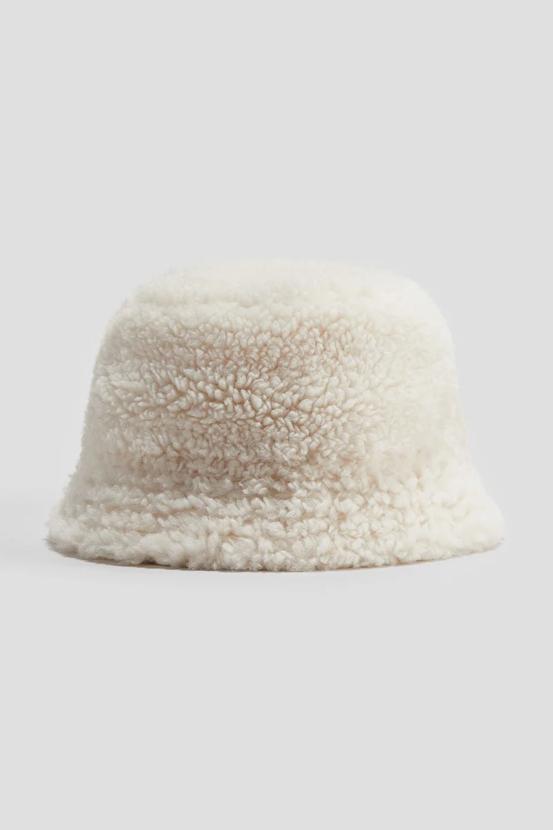 H&M Teddy bucket hat
