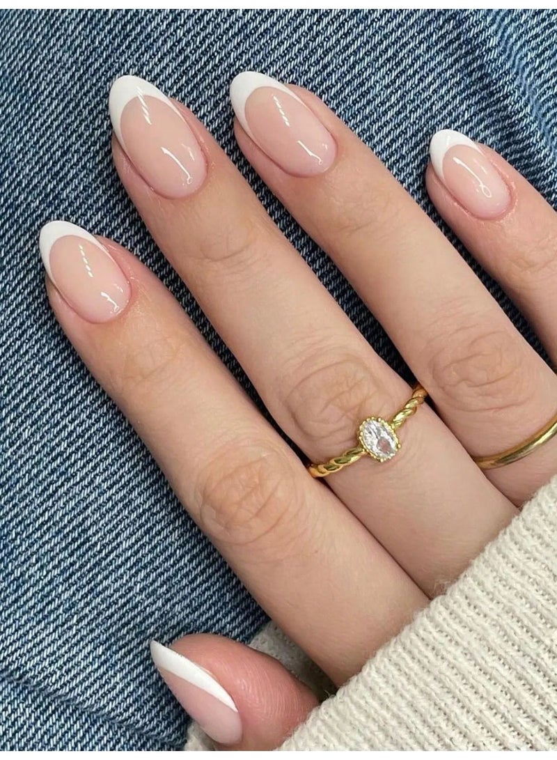 اظافر تركيب فرنسيه مزيفه بشكل لوزي تحتوي العلبه على 24 ظفر مع مبرد اظافر و صمغ - Image 1