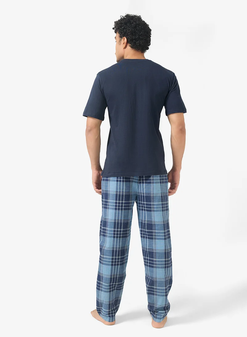 روبرت وود طقم بيجامة تي شيرت وبنطلون