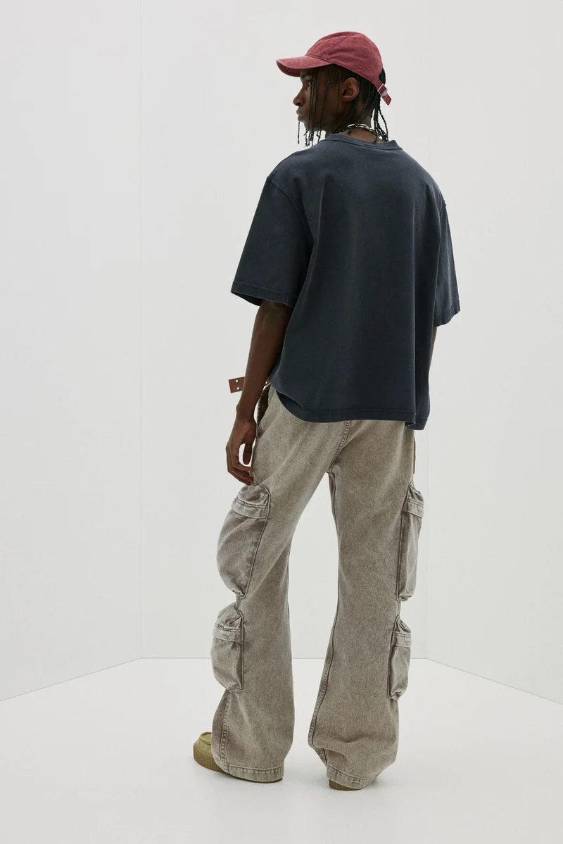 H&M  Regular Fit Twill cargo trousers for Men | Best Price UAE