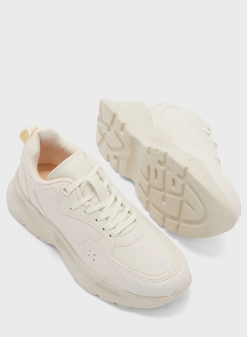 DeFacto Woman Lace-Up Leather Sneaker