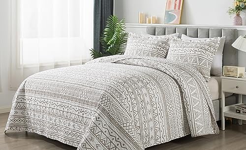 Travan 3-Piece King Quilt Set Striped Pattern Microfiber Soft Lightweight Bedding Set with Shams for All Season, Cream Strips, King Size - Image 2