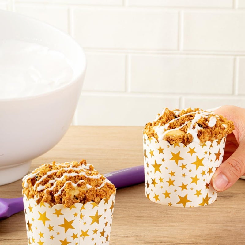 Restaurantware Panificio 45 Ounce Baking Cups 50 Disposable Paper Baking Cups  Greaseproof OvenReady White Paper Muffin Liners Microwavable Gold Star Print - Image 5
