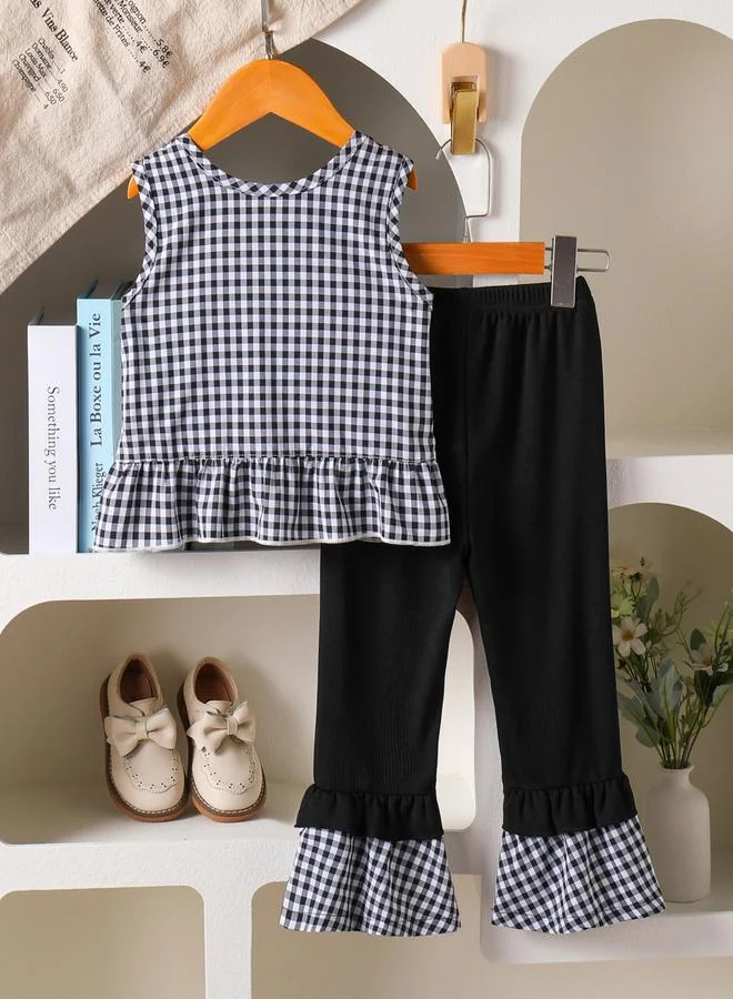 تايك تو مجموعة من صدرية وبنطال بمربعات للأطفال