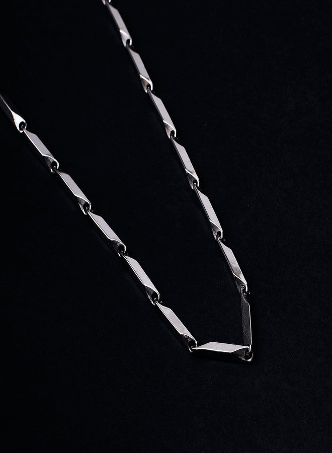 SALTY ALPHA Anti Tarnish Stainless Steel Figaro Italian Neck Chain for Men | Stylish Necklace | Comfortable & Long-Lasting | Minimal Jewelry | Durable Pendant Chain Jewelry for Everyday Wear & Gifting | Marriage, Birthday | Gift for Valentine Day - Image 5