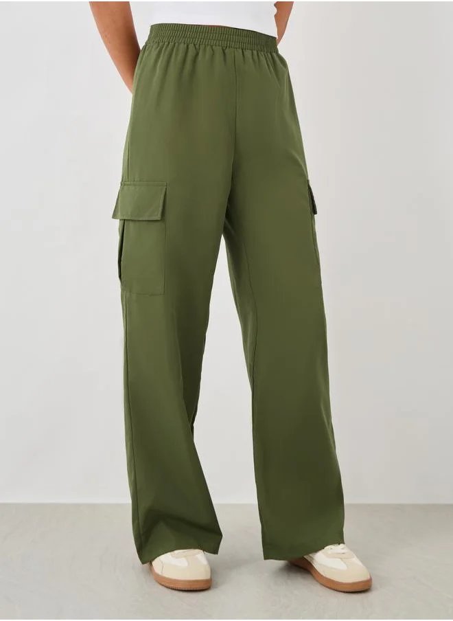 تايك تو Take Two Women Green Solid Elasticated Waistband Cargo Pants