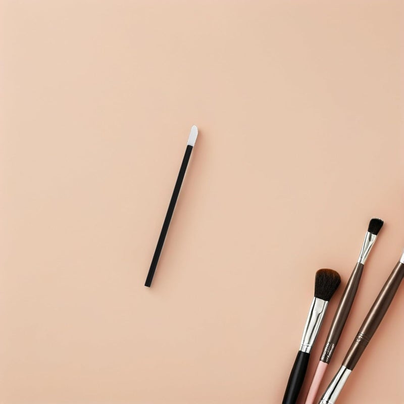 300pcs Disposable Mini Lip Brushes Lip Applicators Portable Lipstick Wands Soft Bristles for Travel and Professional Makeup Application - Image 4