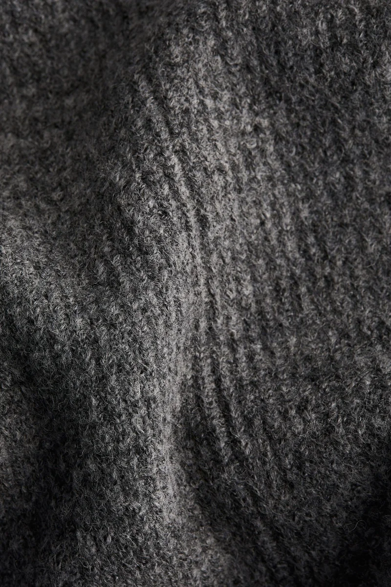 H&M Rib-knit peplum top