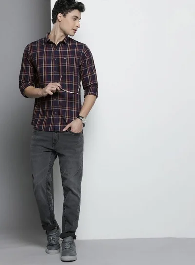 The Indian Garage Co Men Slim Fit Checkered Full Sleeves Spread Collar Casual Shirt