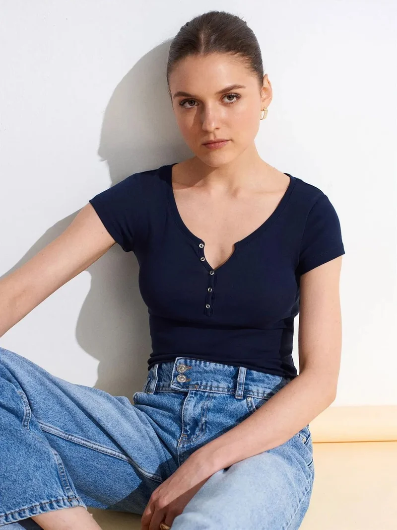 ديلفين DILVIN Women's Slim Fit Cotton U-Neck T-Shirt