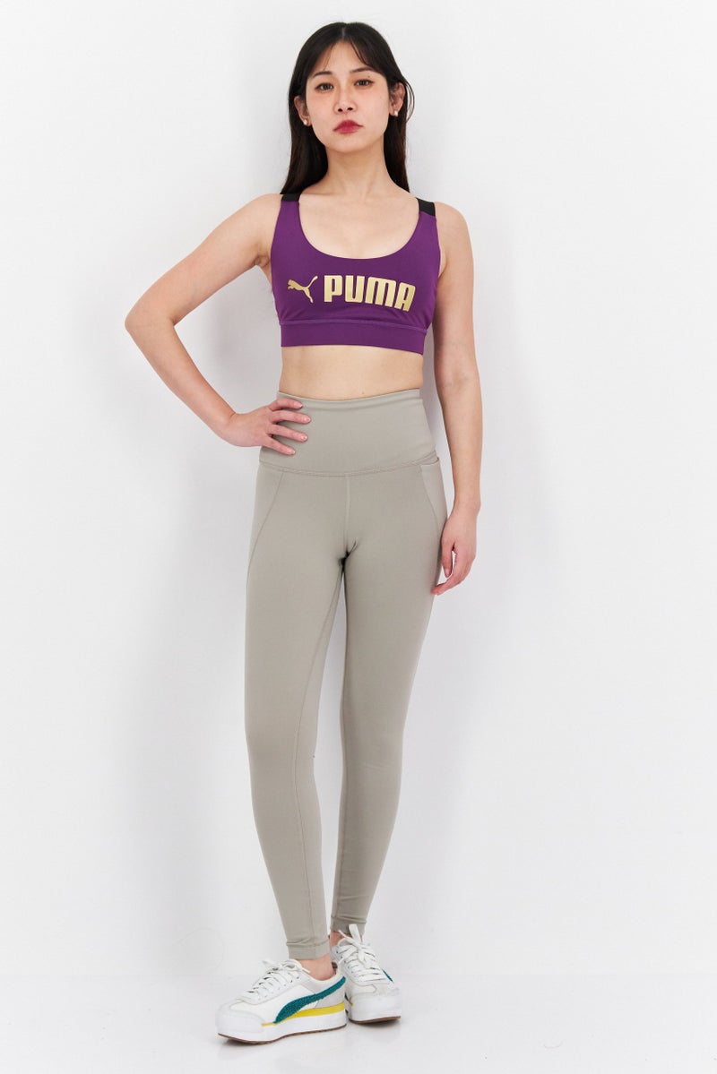 PUMA سوتيان رياضي للنساء مزود ببطانة خفيفة بشعار العلامة التجارية، بنفسجي - Image 3