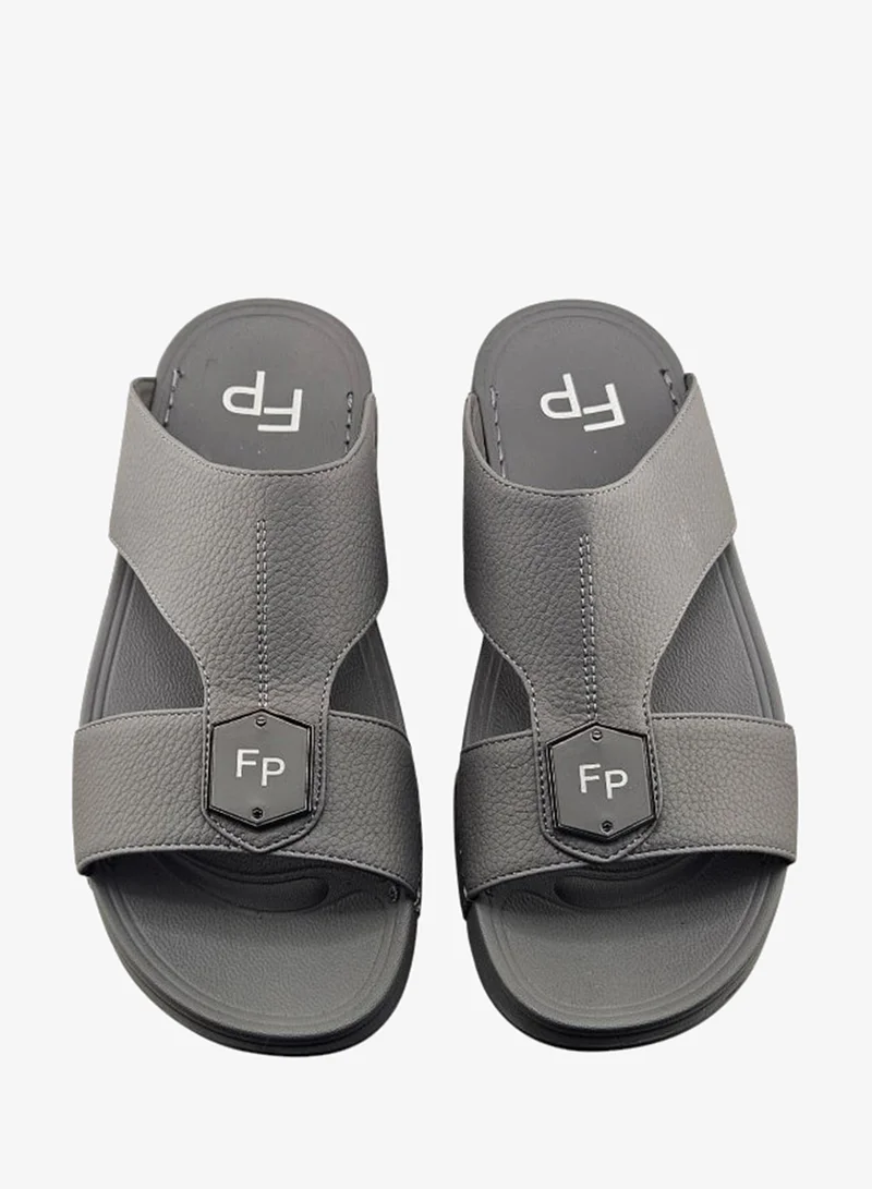 إف بي باي فوتبرينت نعال مريحة