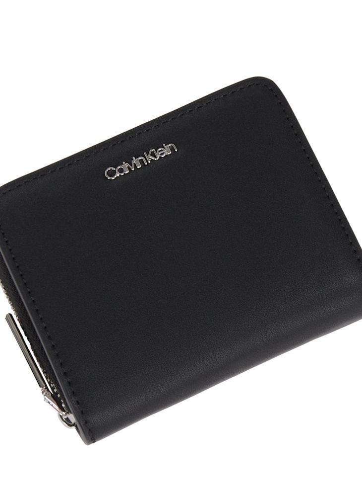 CALVIN KLEIN MEDIUM ZIP WALLET  - Image 3