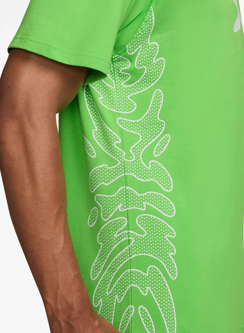 Nike MEAN GREEN Nsw Standard Cloud Air T-Shirt for Men | Best Price UAE