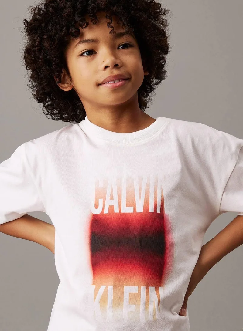 Calvin Klein Jeans Tofu Gradient Graphic Logo T-Shirt for Men | Best Price UAE