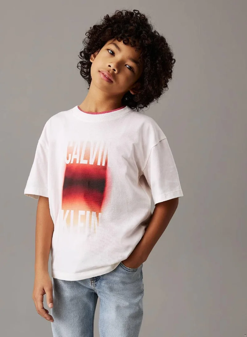 Gradient Graphic Logo T-Shirt