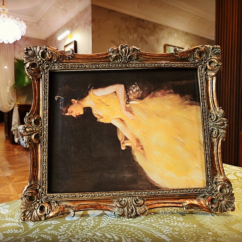 CISOO 8x10 Vintage Picture Frame Antique Ornate Bronze Gold Photo Frame  for Table Top and Wall Display  Decorative Floral Design Retro Home Decor  Photo Gallery Art - Image 3