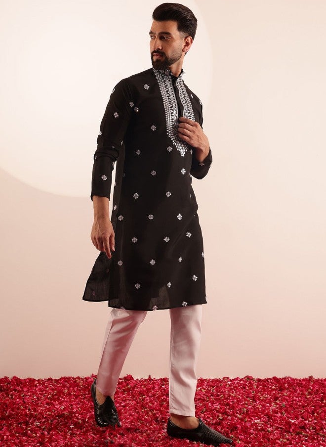 Sojanya Floral Embroidered Black Kurta With Pyjamas For Men - Image 4