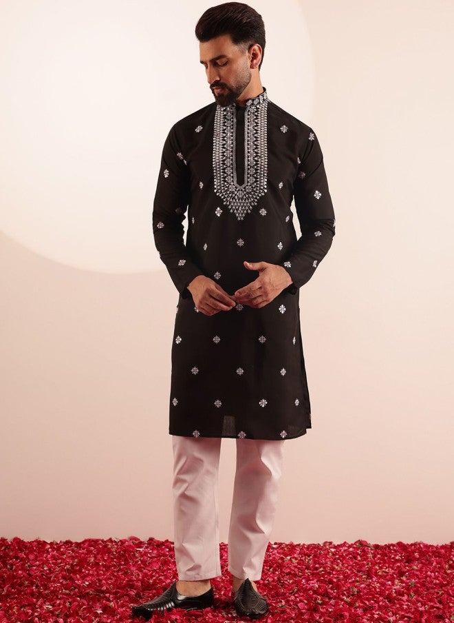 Sojanya Floral Embroidered Black Kurta With Pyjamas For Men - Image 1